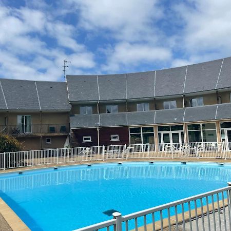 Le Voilier. Honfleur T2 Dans Residence Avec Piscine Équemauville Eksteriør billede