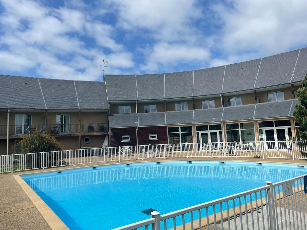 Le Voilier. Honfleur T2 Dans Residence Avec Piscine Équemauville Eksteriør billede